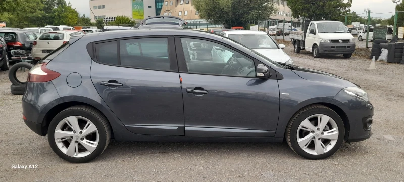 Renault Megane 1, 2i 4цл.Верига.Нави, снимка 7 - Автомобили и джипове - 51276410