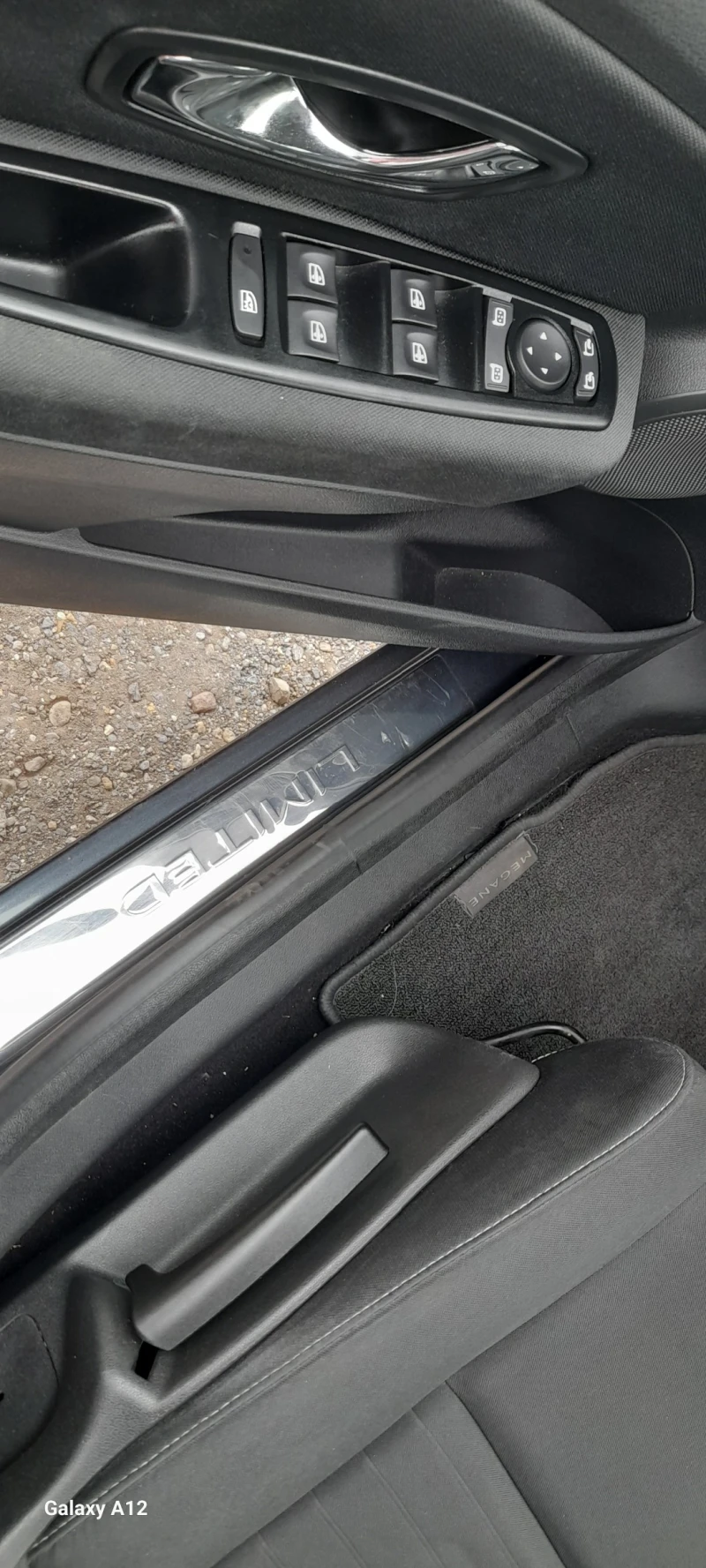 Renault Megane 1, 2i 4цл.Верига.Нави, снимка 10 - Автомобили и джипове - 51276410