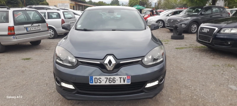 Renault Megane 1, 2i 4цл.Верига.Нави, снимка 2 - Автомобили и джипове - 51276410