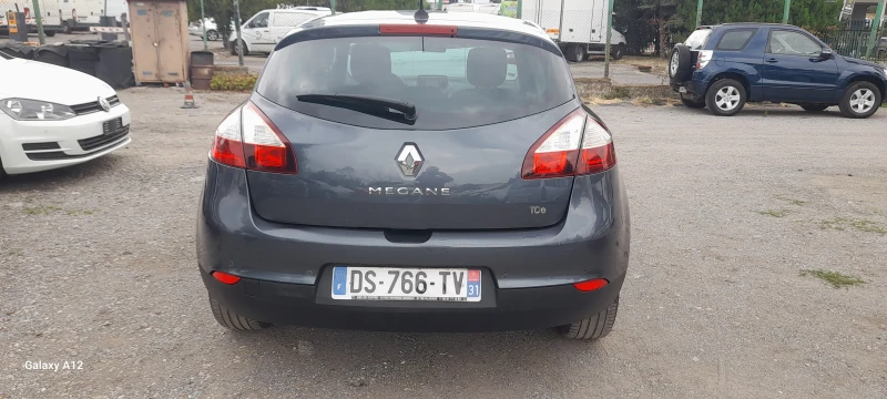 Renault Megane 1, 2i 4цл.Верига.Нави, снимка 5 - Автомобили и джипове - 51276410