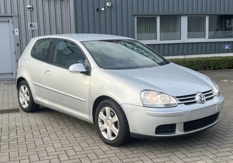 VW Golf 1.9TD?, снимка 3 - Автомобили и джипове - 52410791