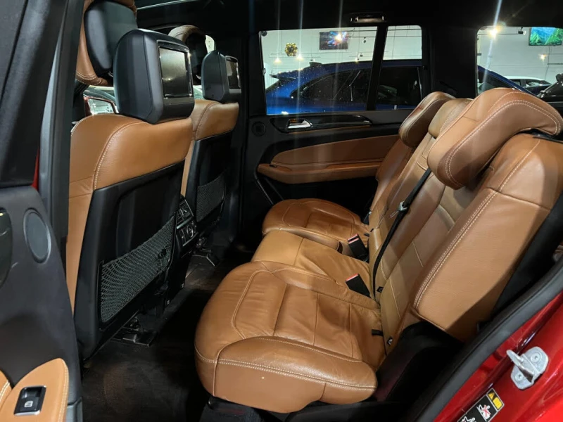 Mercedes-Benz GLS 450 * АВТО КРЕДИТ* ЦЕНА ДО БГ * СЕРВИЗНА ИСТОРИЯ * , снимка 11 - Автомобили и джипове - 52553253