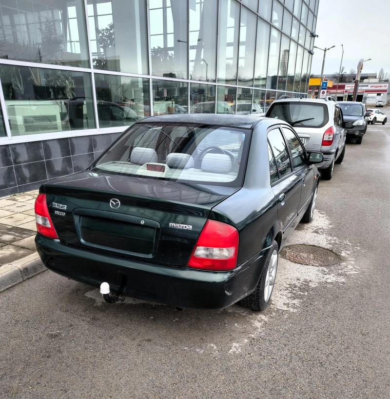 Mazda 323, снимка 4 - Автомобили и джипове - 53280323