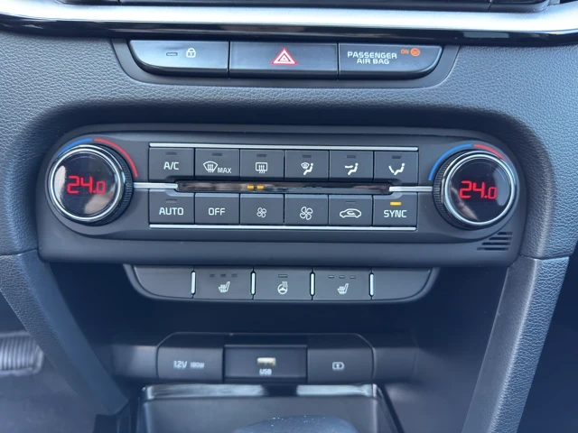 Kia Ceed 1.5 T-GDI MHEV, снимка 11 - Автомобили и джипове - 54911469