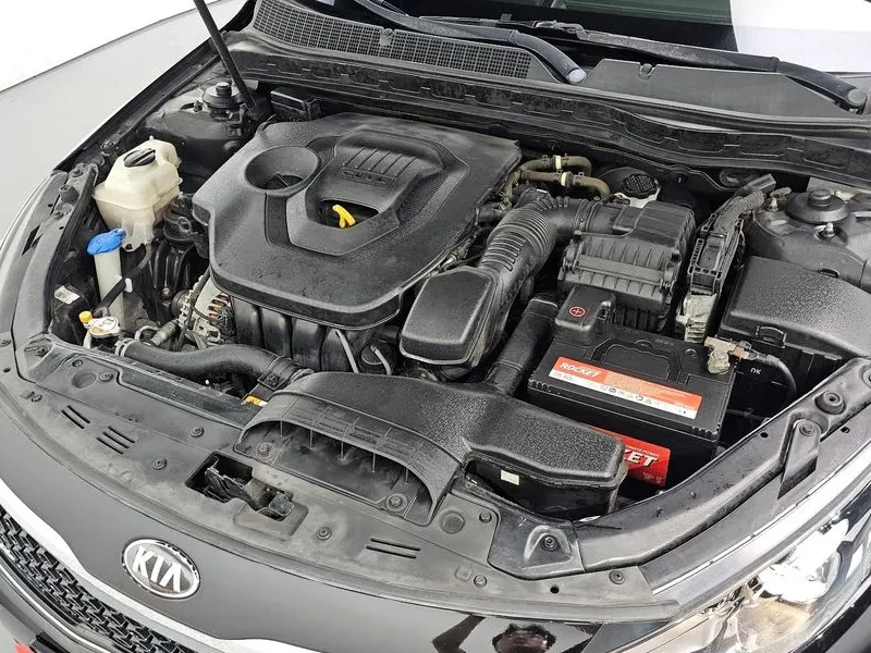 Kia K5 2.0 Luxury, снимка 6 - Автомобили и джипове - 56355177