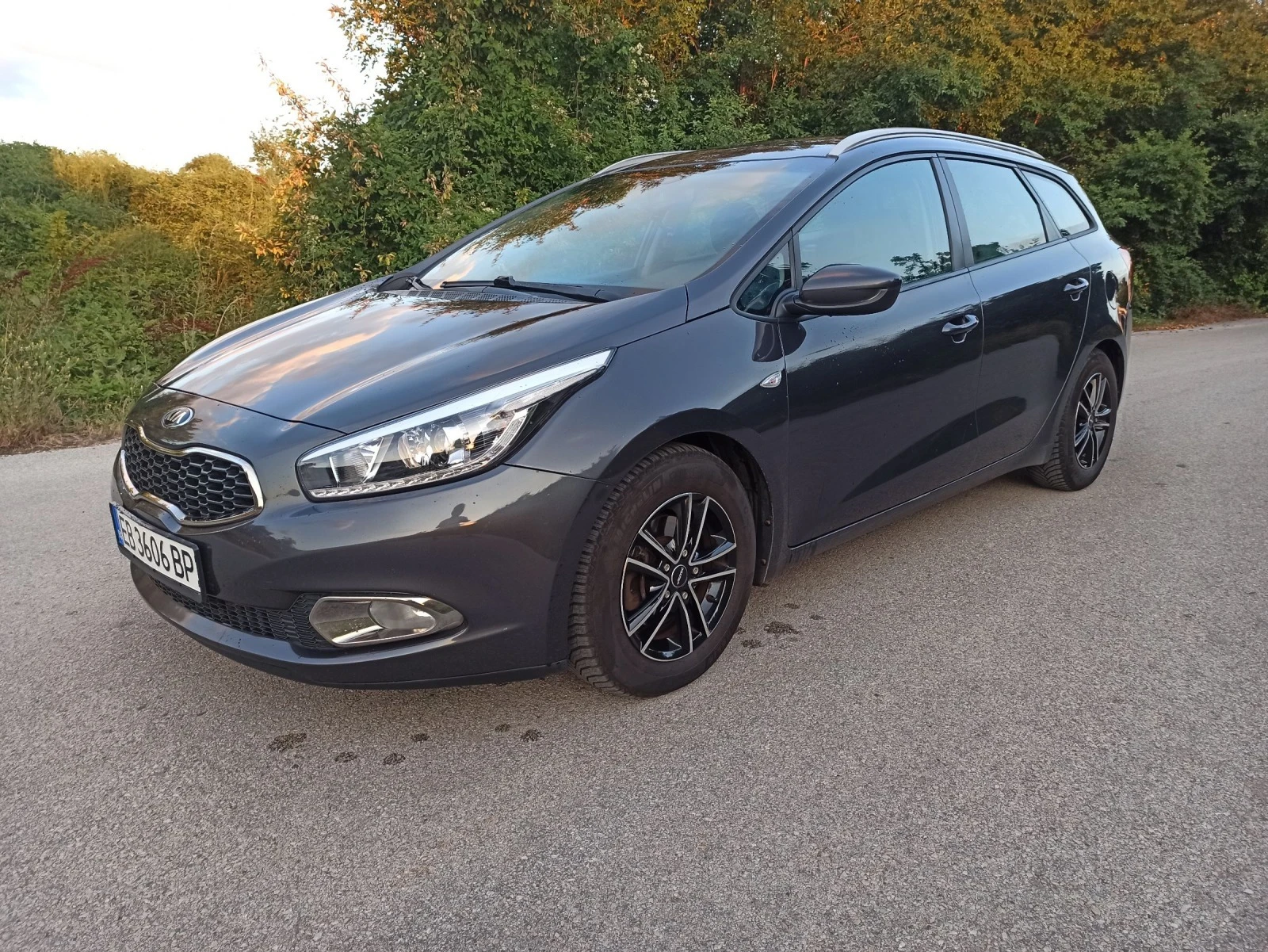 Kia Ceed 1.6 crdi  - изображение 2