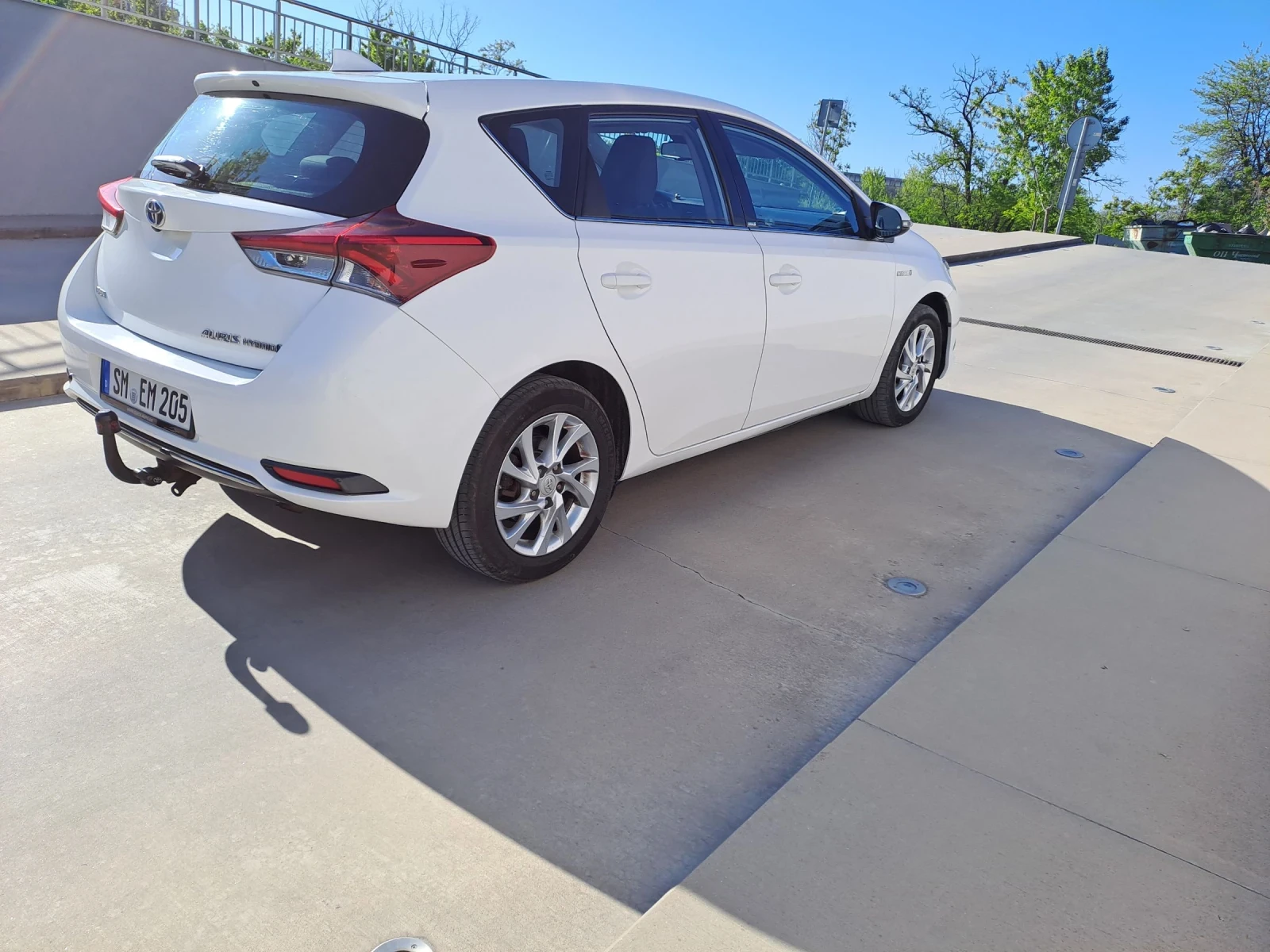 Toyota Auris Hybrid - 2017 - изображение 5