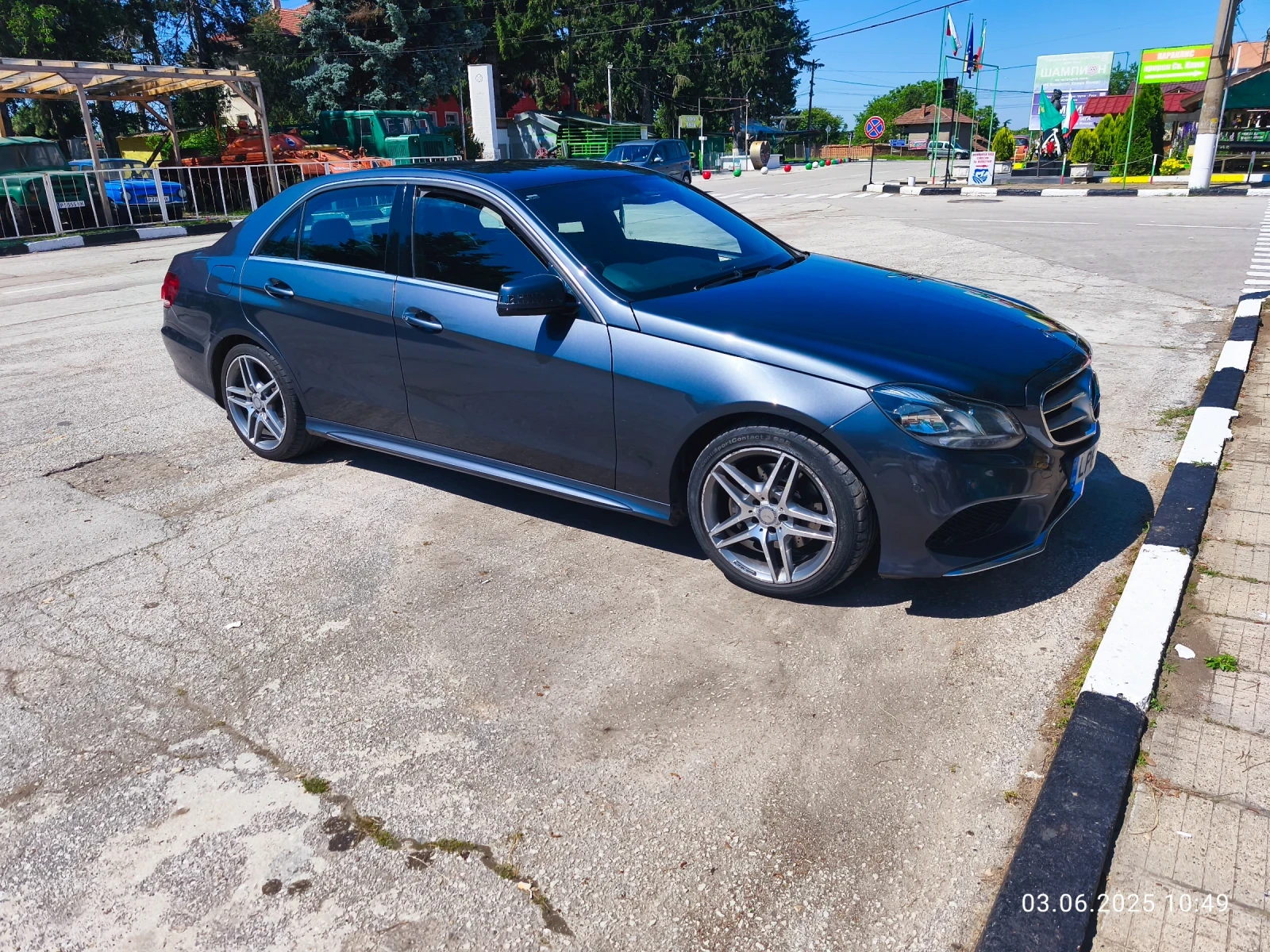 Mercedes-Benz E 220 AMG - изображение 5