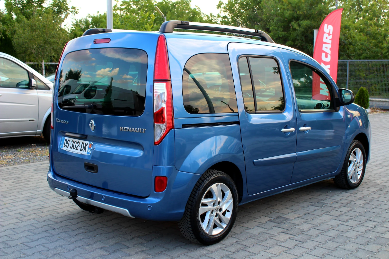 Renault Kangoo 1.2i ЛИЗИНГ/ПЕРФЕКТНО - изображение 7