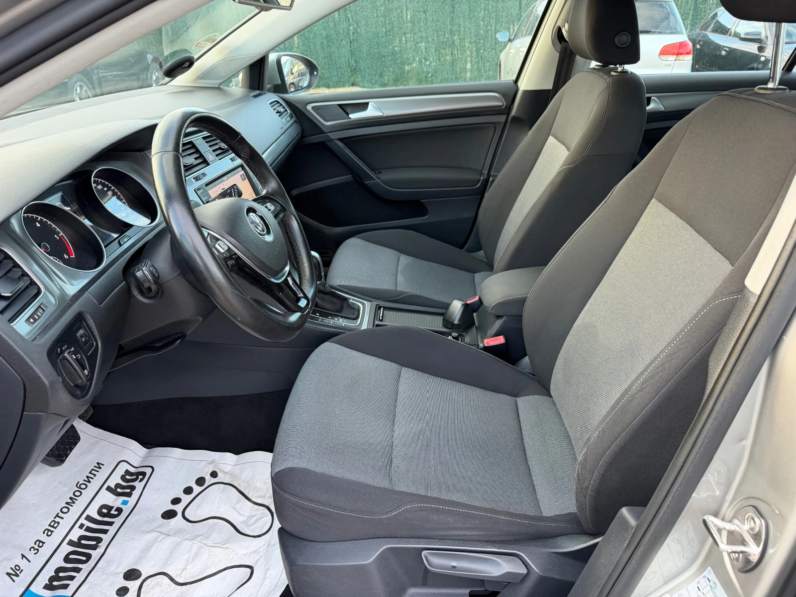 VW Golf 1.6tdi/110hp/NAVI/EVRO5B/, снимка 9 - Автомобили и джипове - 53979000