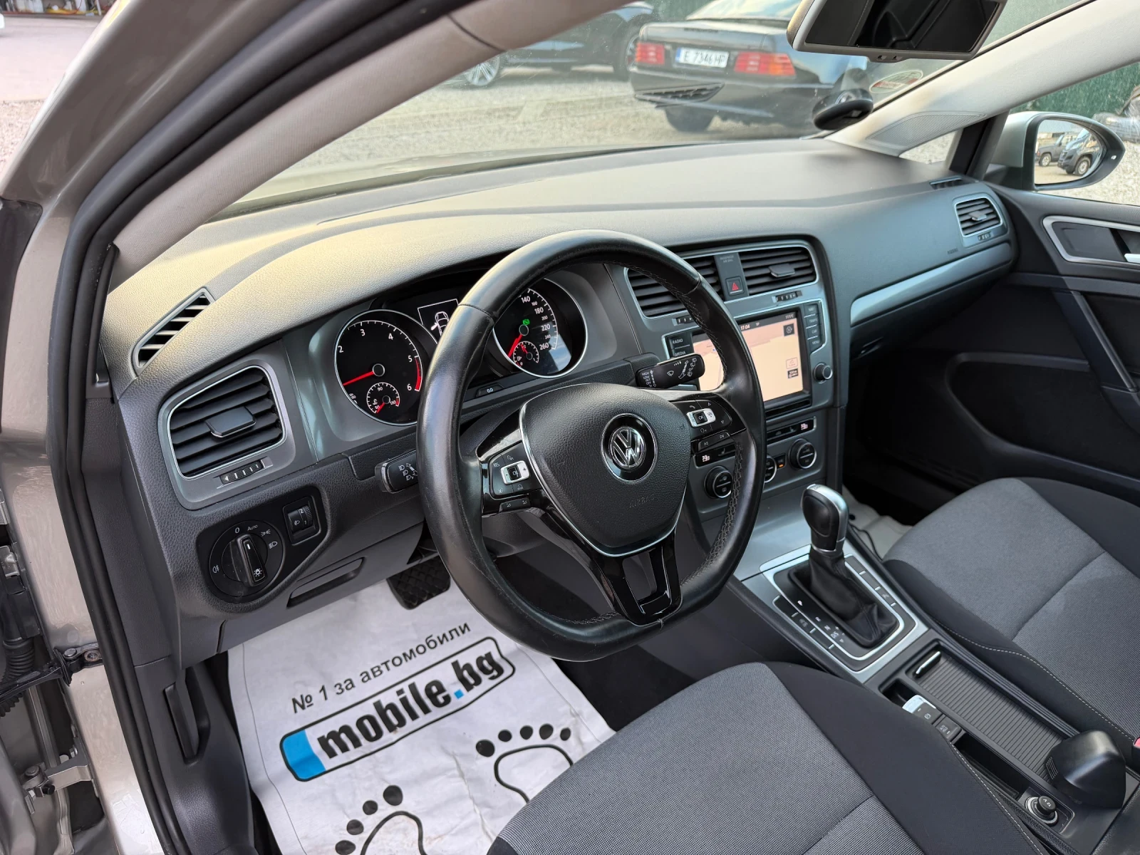 VW Golf 1.6tdi/110hp/NAVI/EVRO5B/, снимка 8 - Автомобили и джипове - 53979000