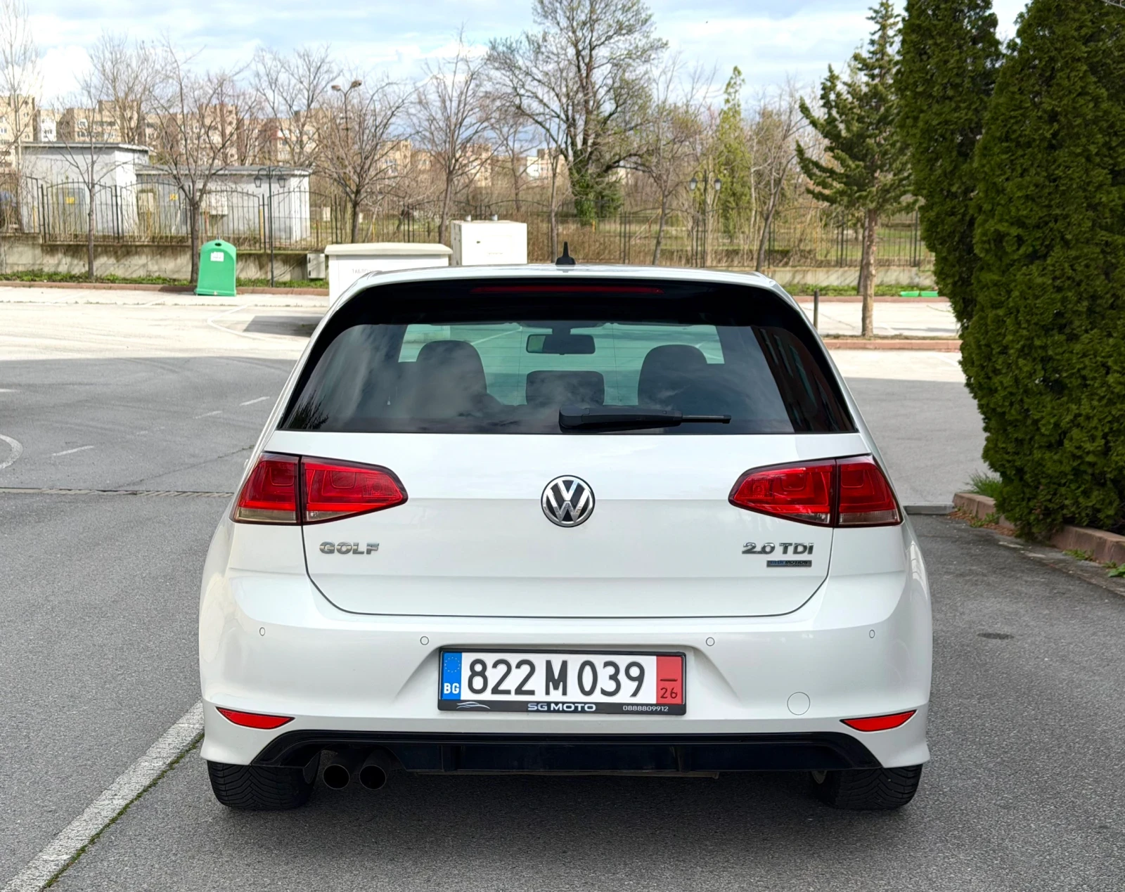 VW Golf 2.0TDI* 2 x R Line* 150к.с., снимка 4 - Автомобили и джипове - 54089185