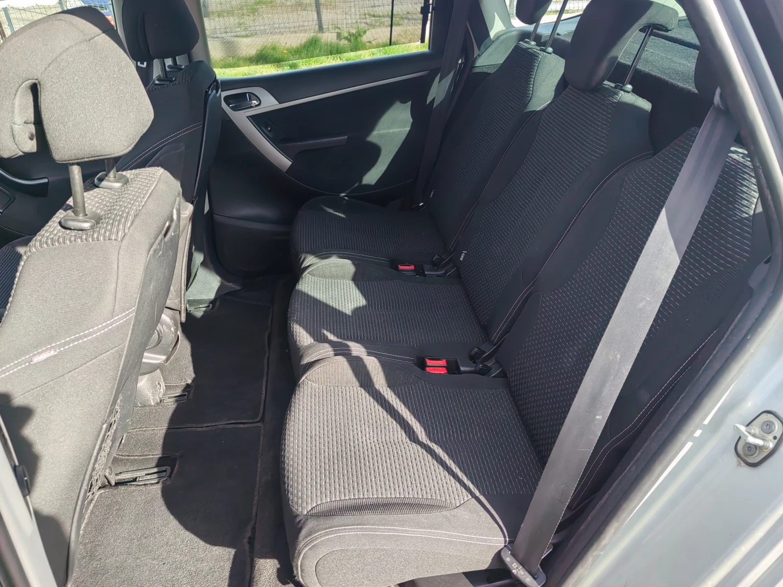 Citroen C4 Picasso 1.6i gaz 120ps, снимка 14 - Автомобили и джипове - 54138923