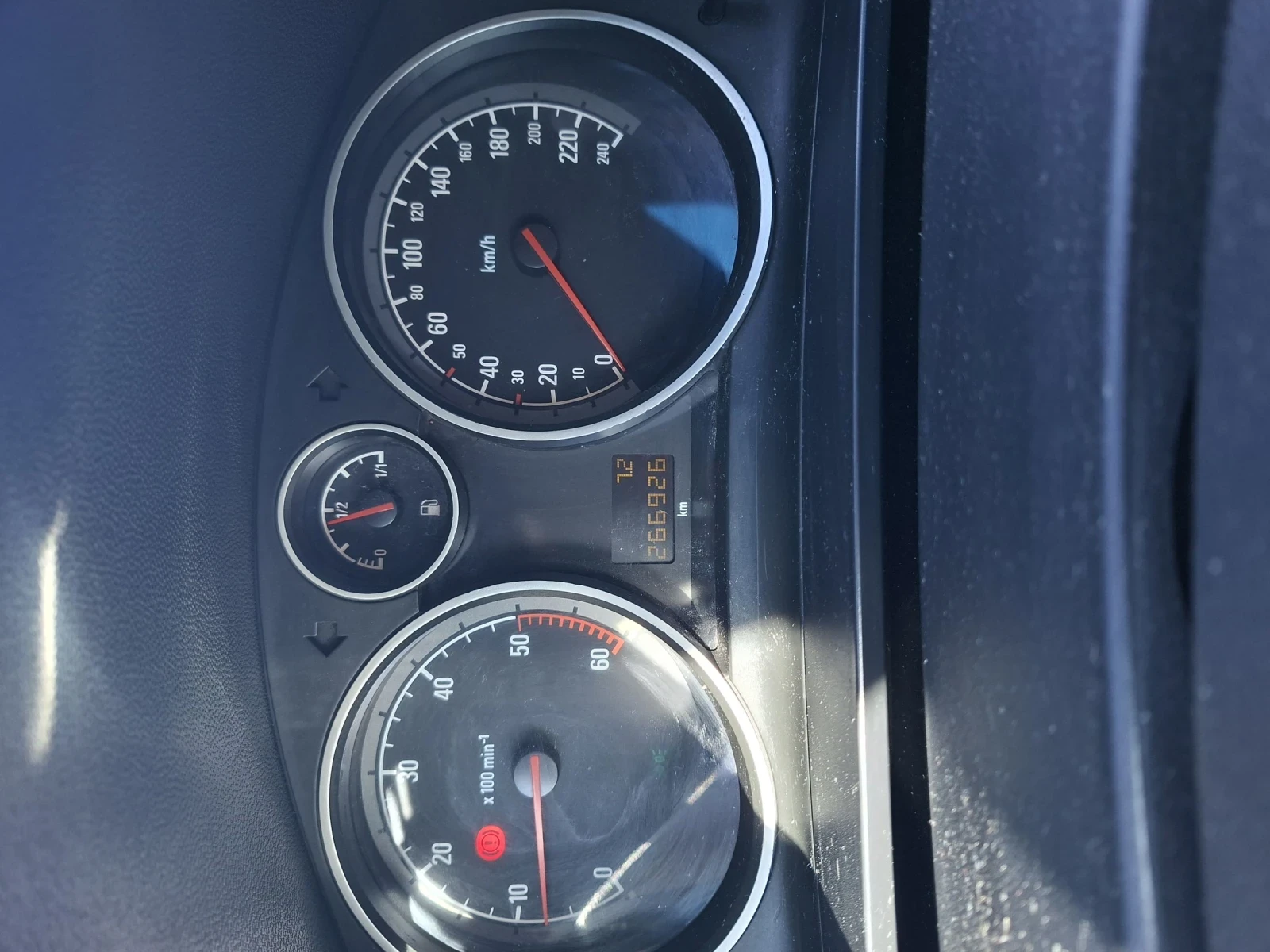 Opel Zafira, снимка 6 - Автомобили и джипове - 54359621