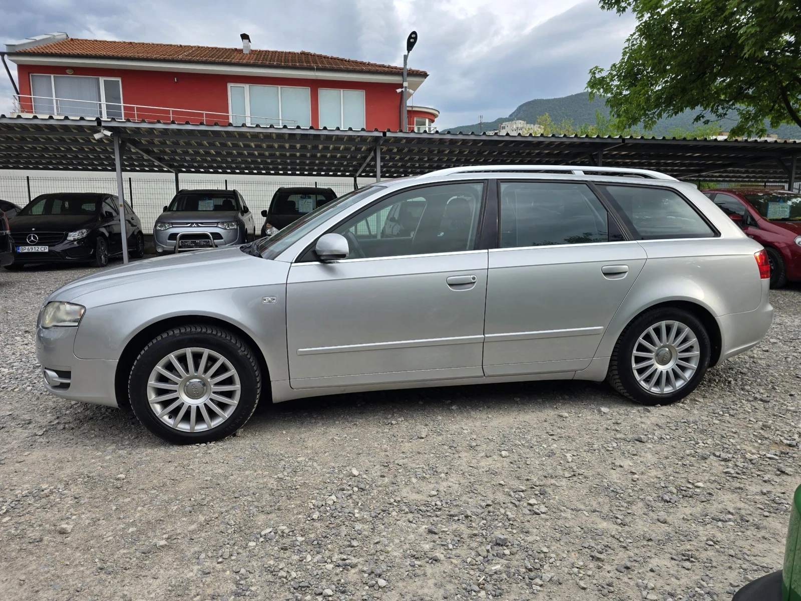 Audi A4 2.0TDI QUATTRO XENON , снимка 6 - Автомобили и джипове - 54461671