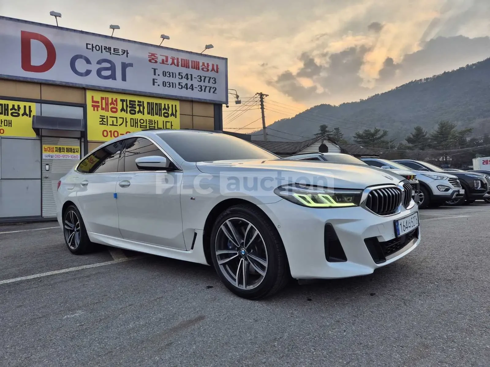 BMW 620 HEAD-UP * ОДБУХВАНЕ * PANO * 360 * KEYLESS, снимка 2 - Автомобили и джипове - 54554808