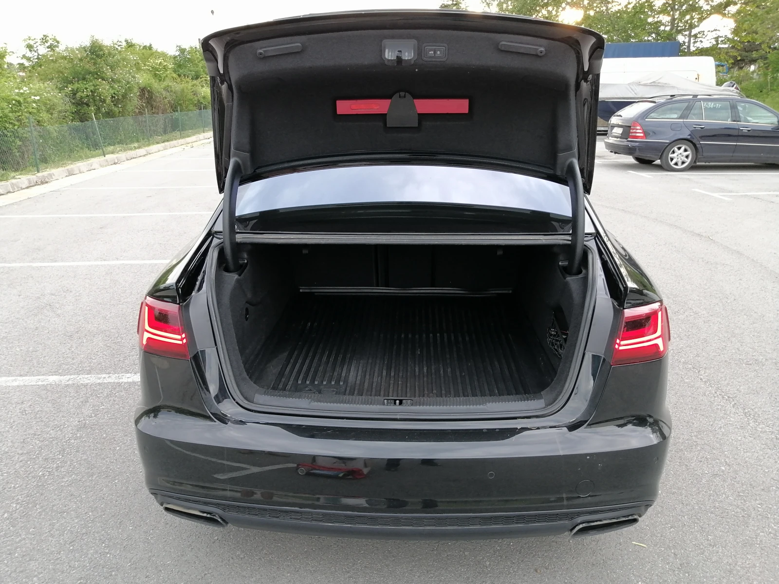 Audi A6 3.0 V6 TDI clean diesel quattro ЕДИН СОБСТВЕНИК, снимка 15 - Автомобили и джипове - 54611642