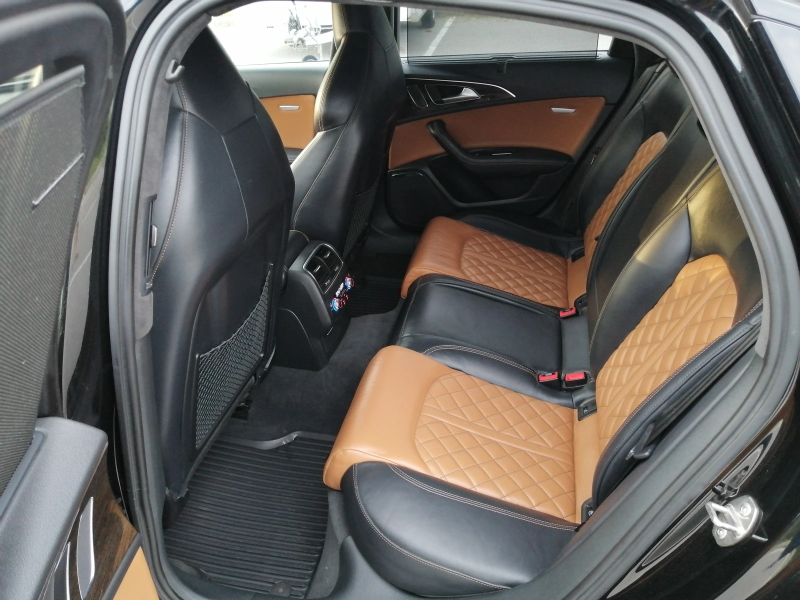 Audi A6 3.0 V6 TDI clean diesel quattro ЕДИН СОБСТВЕНИК, снимка 13 - Автомобили и джипове - 54611642