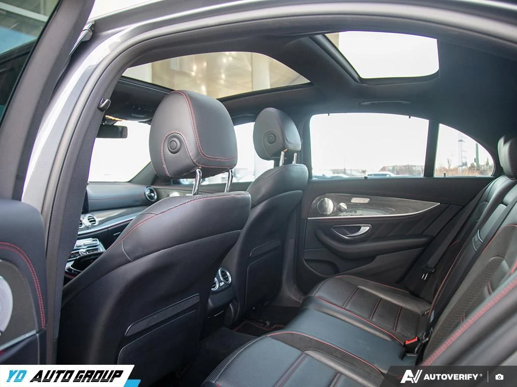 Mercedes-Benz E 53 AMG 4MATIC+ Sedan | AMG | Panoramic Roof | Burmester, снимка 12 - Автомобили и джипове - 54723366
