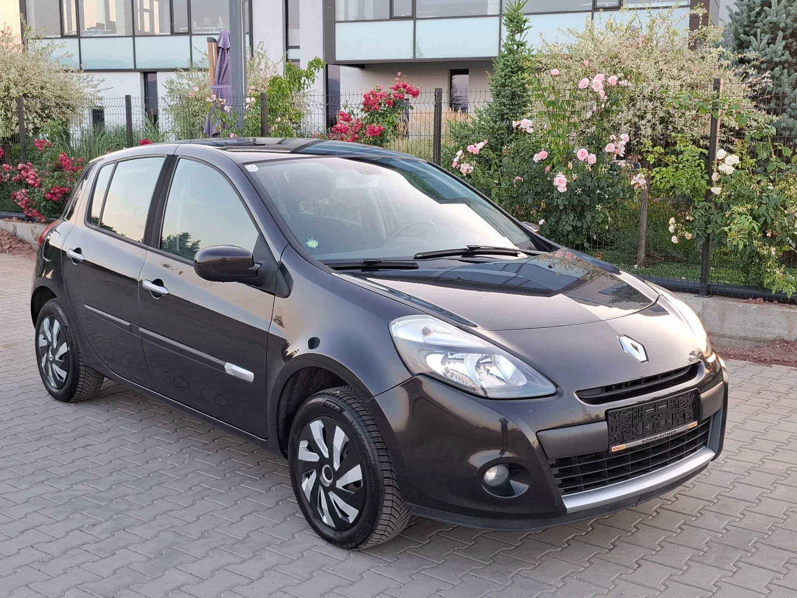 Renault Clio 1.2i* (75кс)* FACELIFT* * НОВ ВНОС* * , снимка 3 - Автомобили и джипове - 55072999