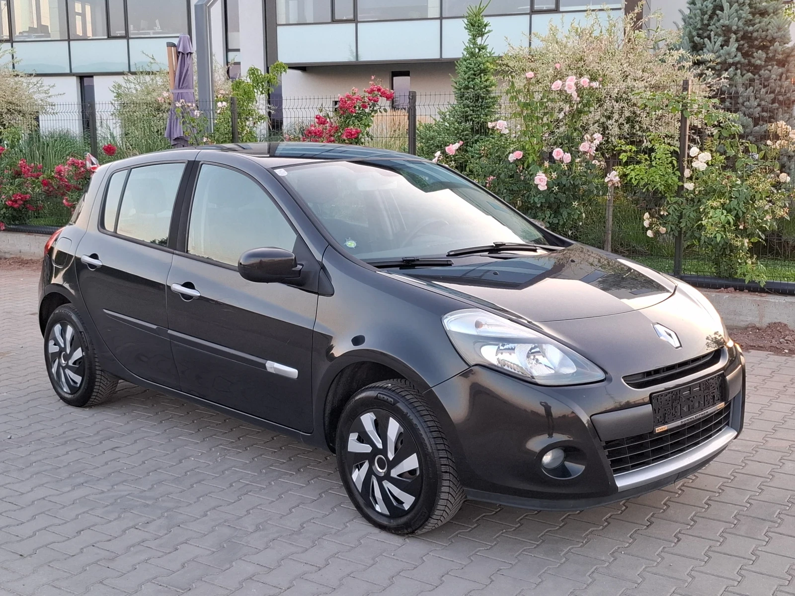 Renault Clio 1.2i* (75кс)* FACELIFT* * НОВ ВНОС* * , снимка 4 - Автомобили и джипове - 55072999