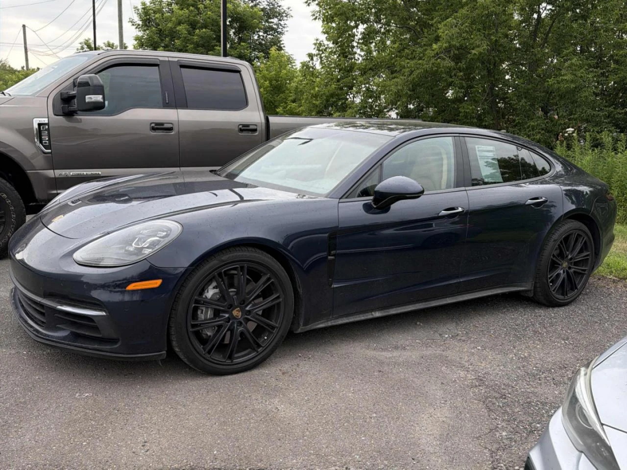 Porsche Panamera Digital* Keyless* Камера* CarPlay, снимка 2 - Автомобили и джипове - 55270824