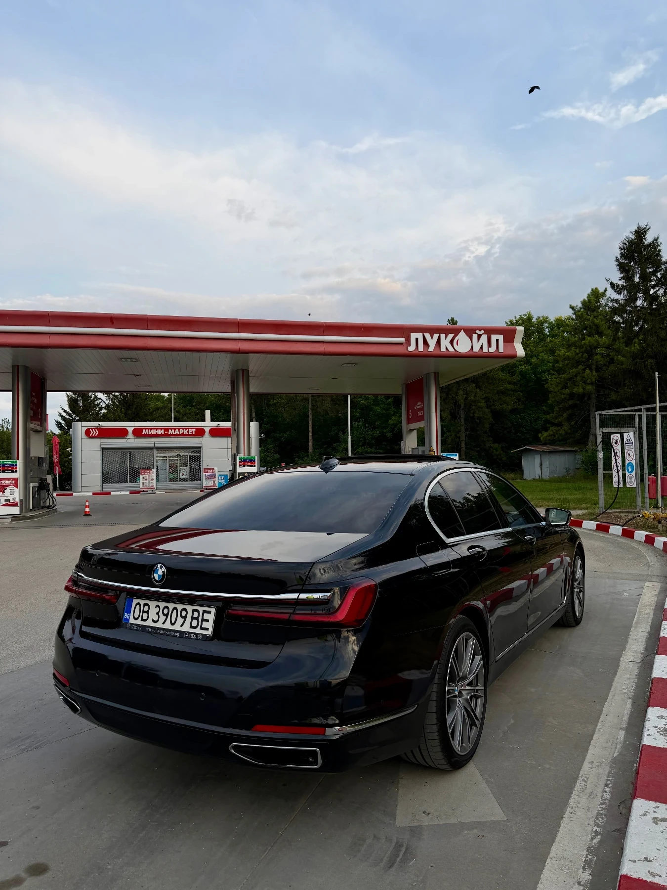 BMW 730 xDrive LCI | LASER HEADLIGHTS | BMW SERVICE HISTOR, снимка 4 - Автомобили и джипове - 56160498
