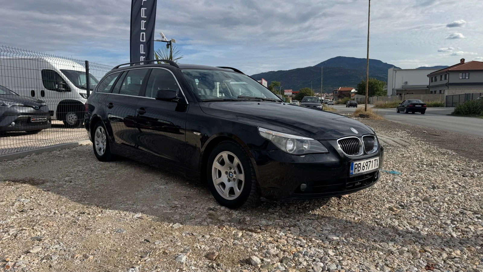 BMW 525 * Touring / автомат/ сервизирана редовно/ , снимка 5 - Автомобили и джипове - 56166002