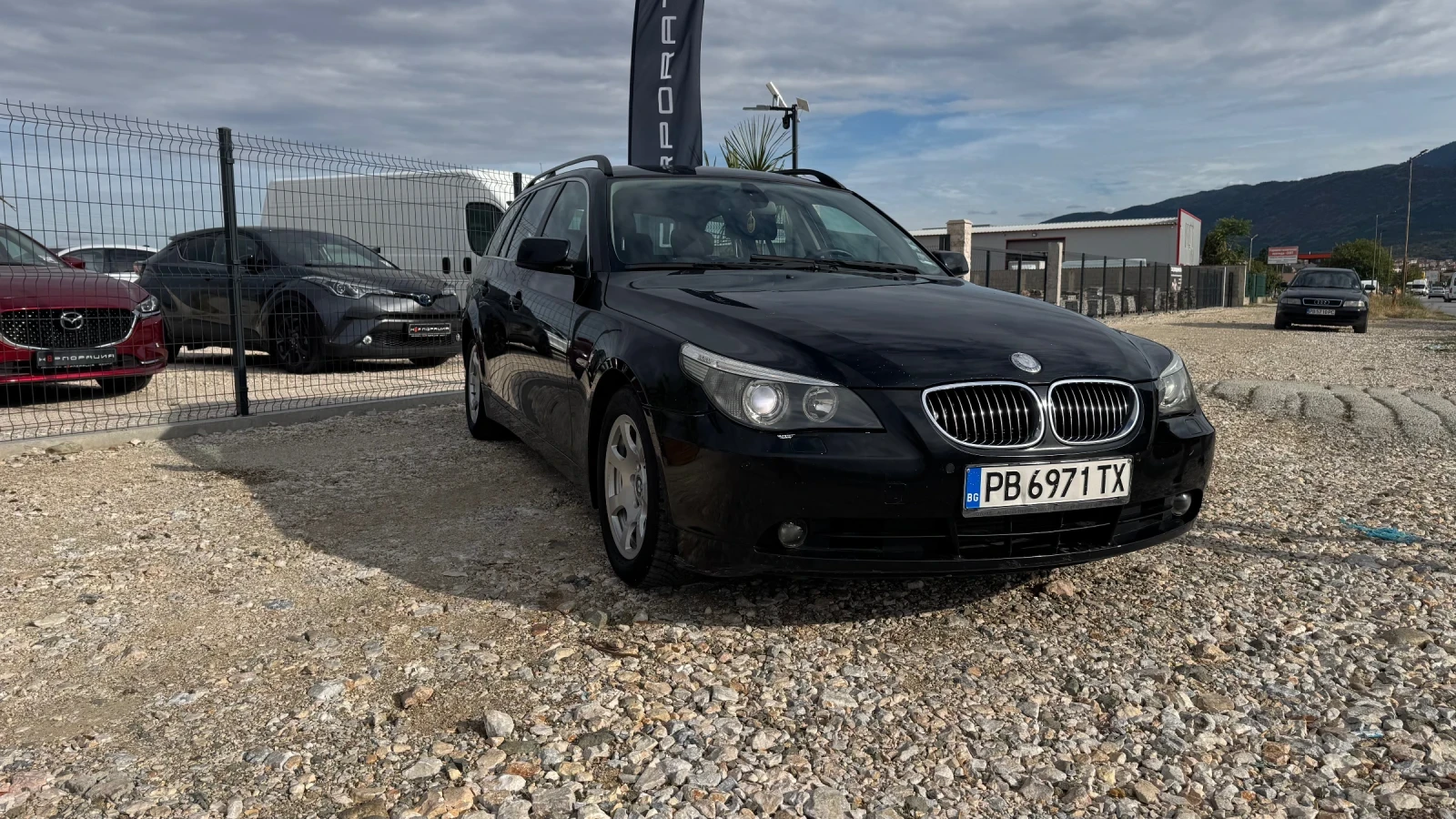 BMW 525 * Touring / автомат/ сервизирана редовно/ , снимка 4 - Автомобили и джипове - 56166002