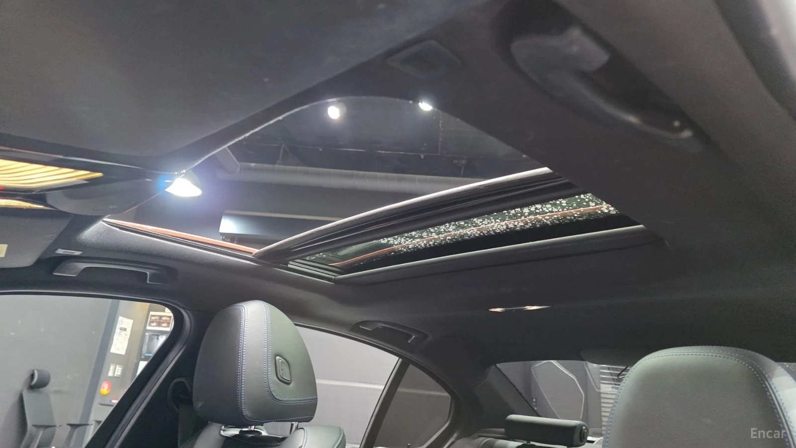 BMW 320 M-PK* DIS* LED* 360* HUD* HARMAN* КРАЙНА ЦЕНА, снимка 13 - Автомобили и джипове - 56301940
