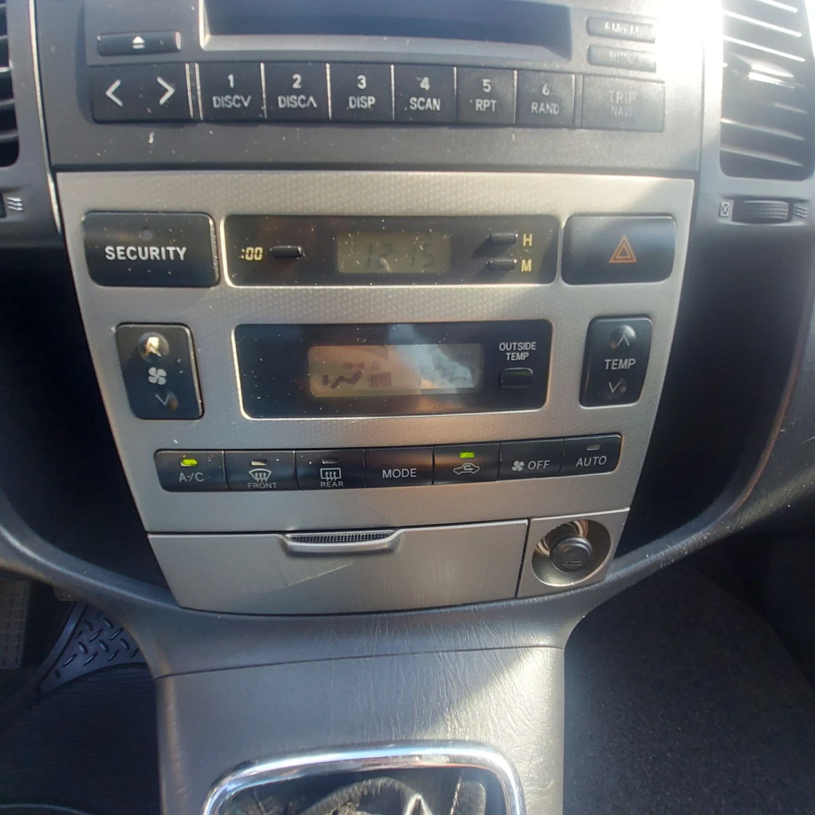 Toyota Corolla verso D4D, снимка 11 - Автомобили и джипове - 56315021
