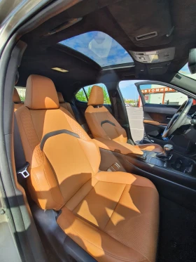 Lexus UX 200, снимка 10