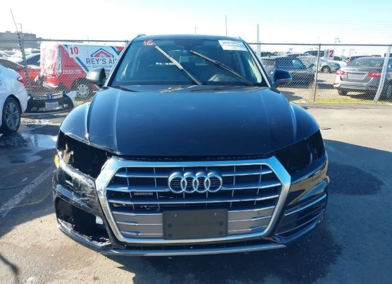 Audi Q5, снимка 6 - Автомобили и джипове - 48720221