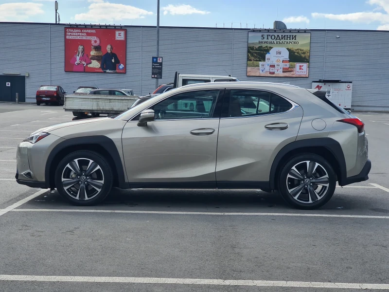 Lexus UX 200, снимка 6 - Автомобили и джипове - 50276996
