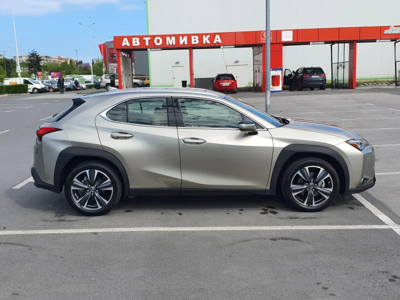 Lexus UX 200, снимка 2 - Автомобили и джипове - 50276996