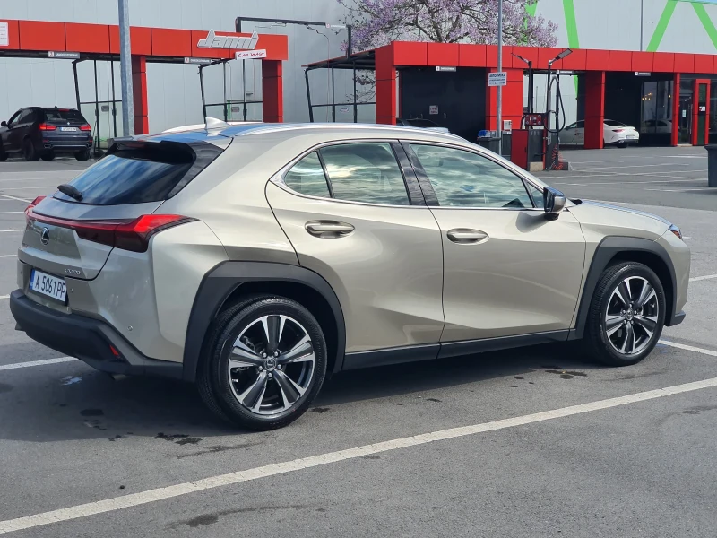 Lexus UX 200, снимка 3 - Автомобили и джипове - 50276996