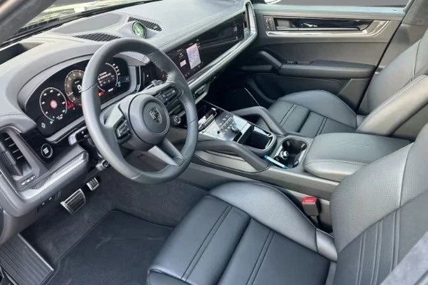 Porsche Cayenne Turbo E-Hybrid = Sport Design = Гаранция, снимка 10 - Автомобили и джипове - 54615907