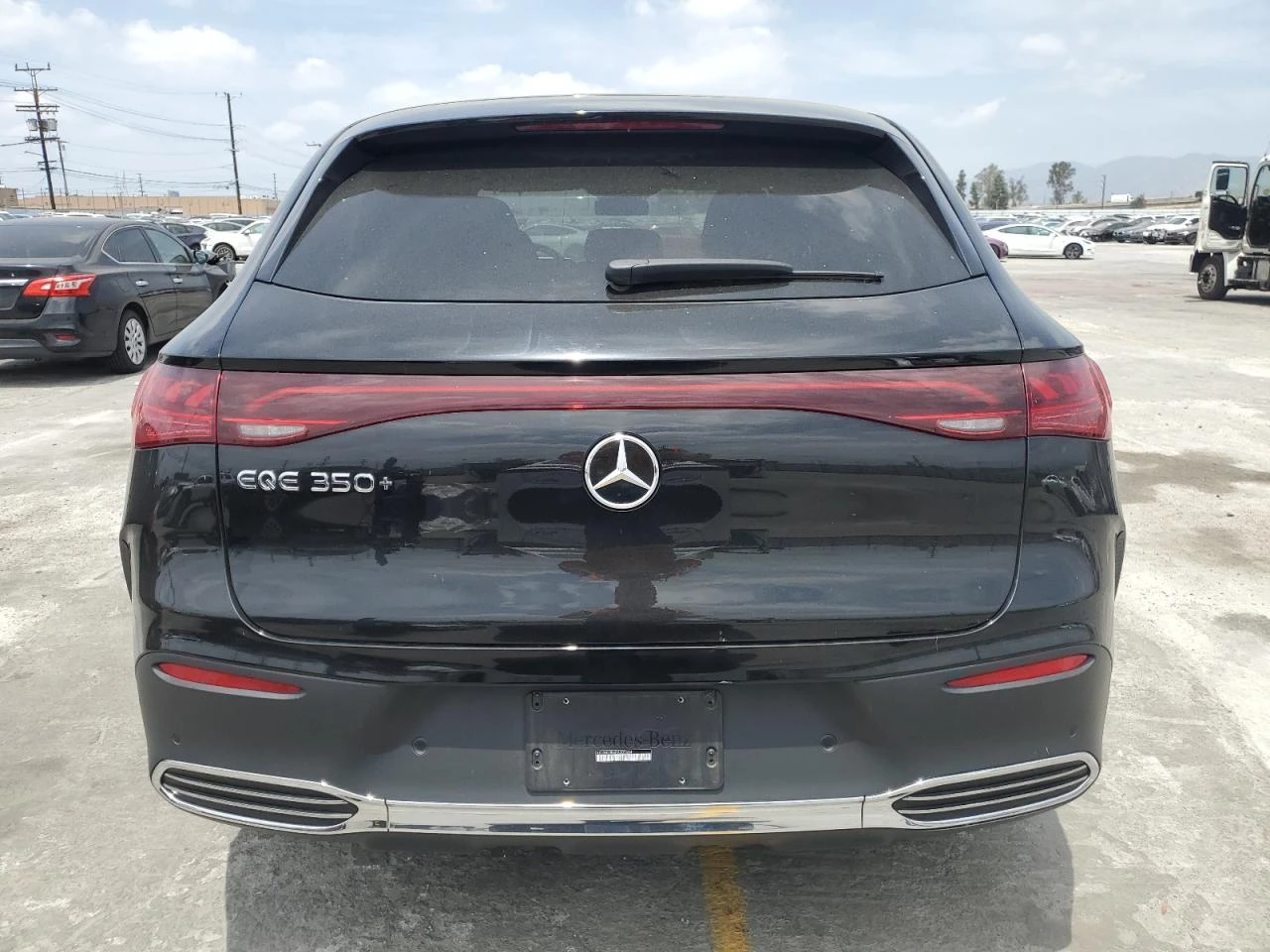 Mercedes-Benz EQE SUV 350+  - изображение 5