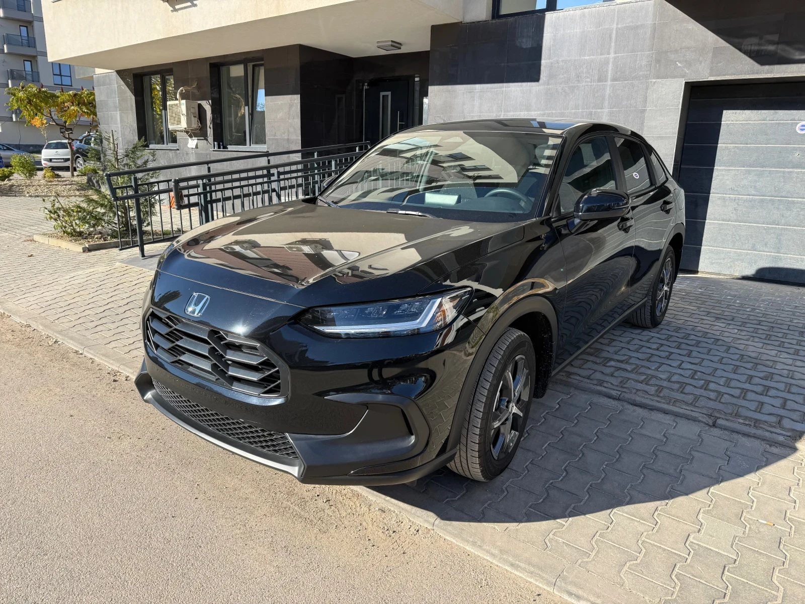 Honda Hr-v 2.0i AWD 2024 Distronic 22000km Keyless | Mobile.bg   2