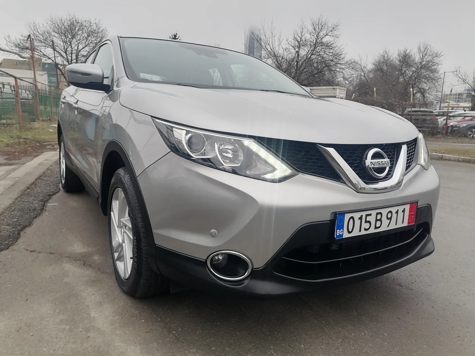 Nissan Qashqai 1.2i Avtomatik - изображение 2