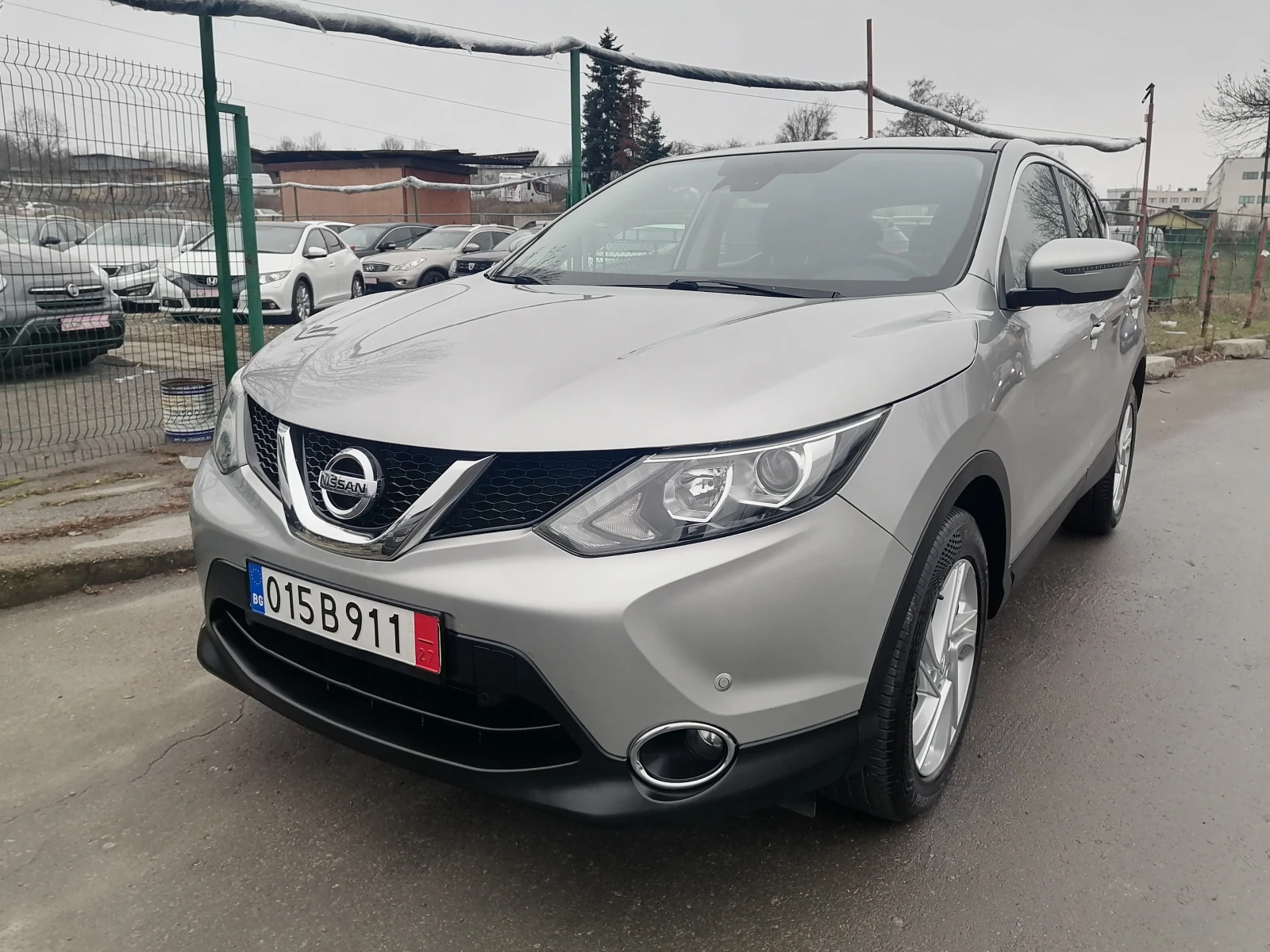 Nissan Qashqai 1.2i Avtomatik - изображение 3