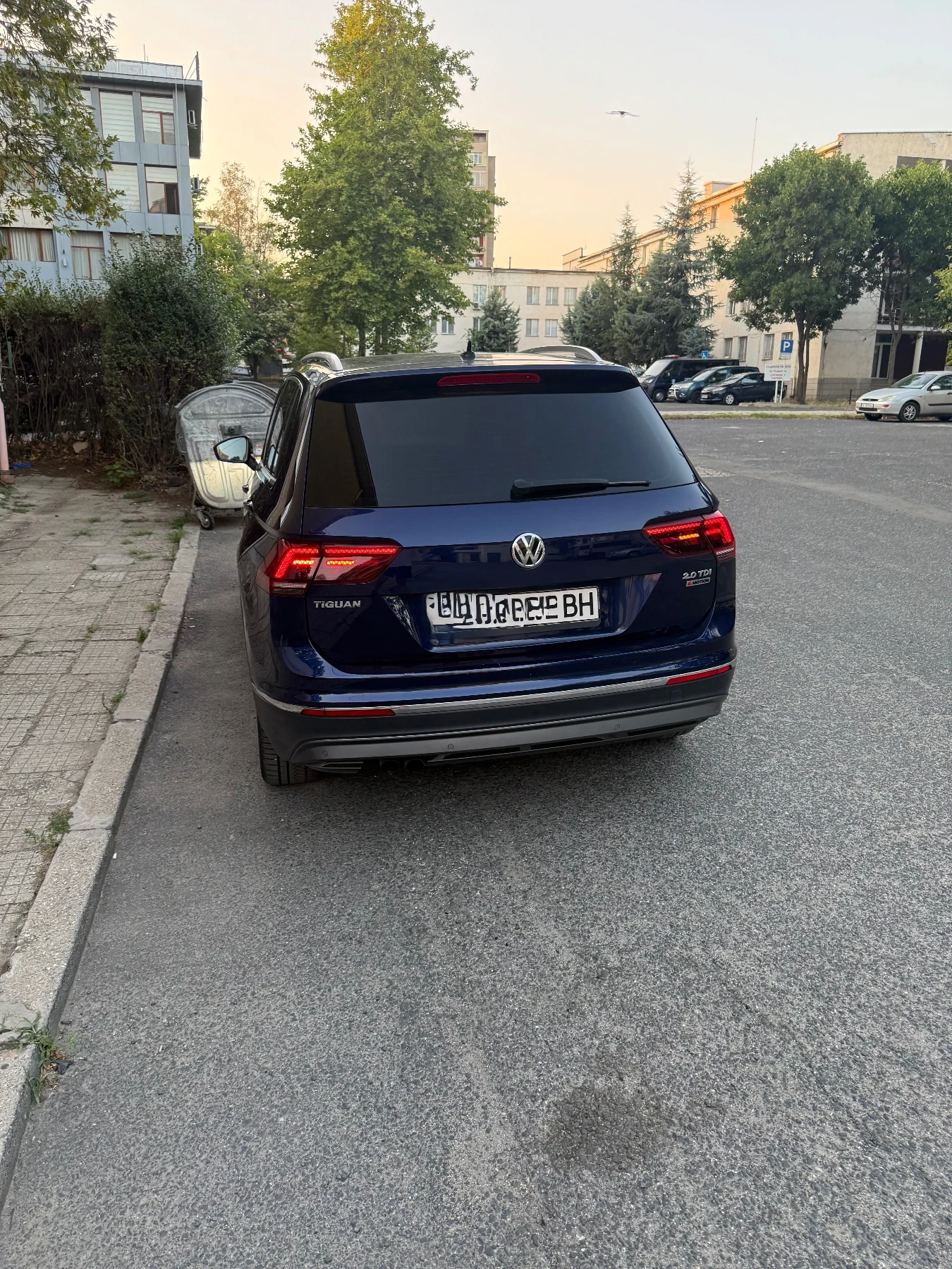 VW Tiguan 2.0 TDI 4 MOTION DSG HIGHLINE, снимка 7 - Автомобили и джипове - 53749089