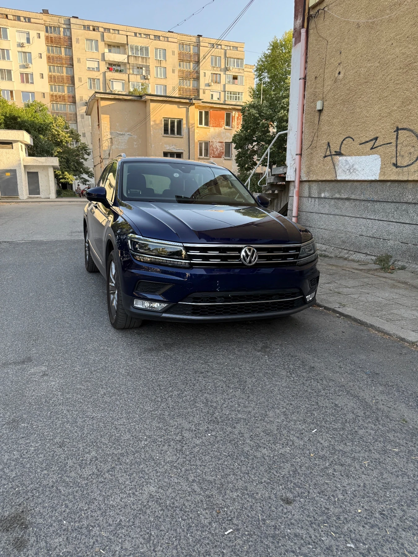 VW Tiguan 2.0 TDI 4 MOTION DSG HIGHLINE, снимка 2 - Автомобили и джипове - 53819448