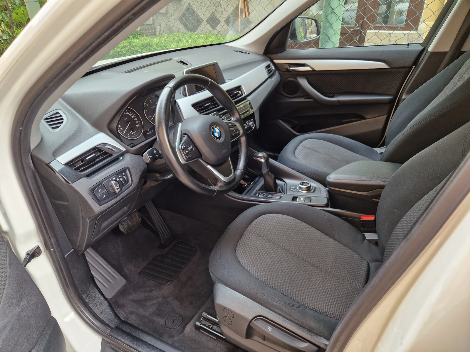 BMW X1, снимка 4 - Автомобили и джипове - 54285976