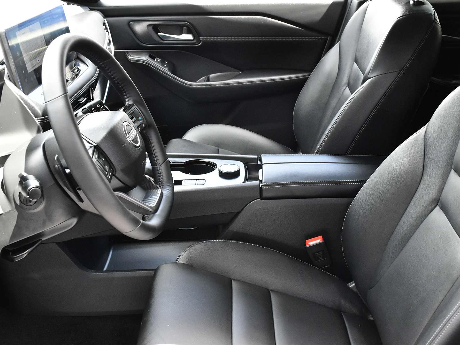Nissan Rogue КОЖА, ПАНОРАМА, 360 КАМЕРА, BOSE, ЦЕНА ДО БГ, снимка 9 - Автомобили и джипове - 54971401