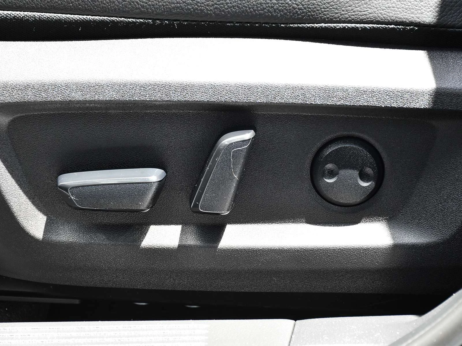 Nissan Rogue КОЖА, ПАНОРАМА, 360 КАМЕРА, BOSE, ЦЕНА ДО БГ, снимка 12 - Автомобили и джипове - 54971401