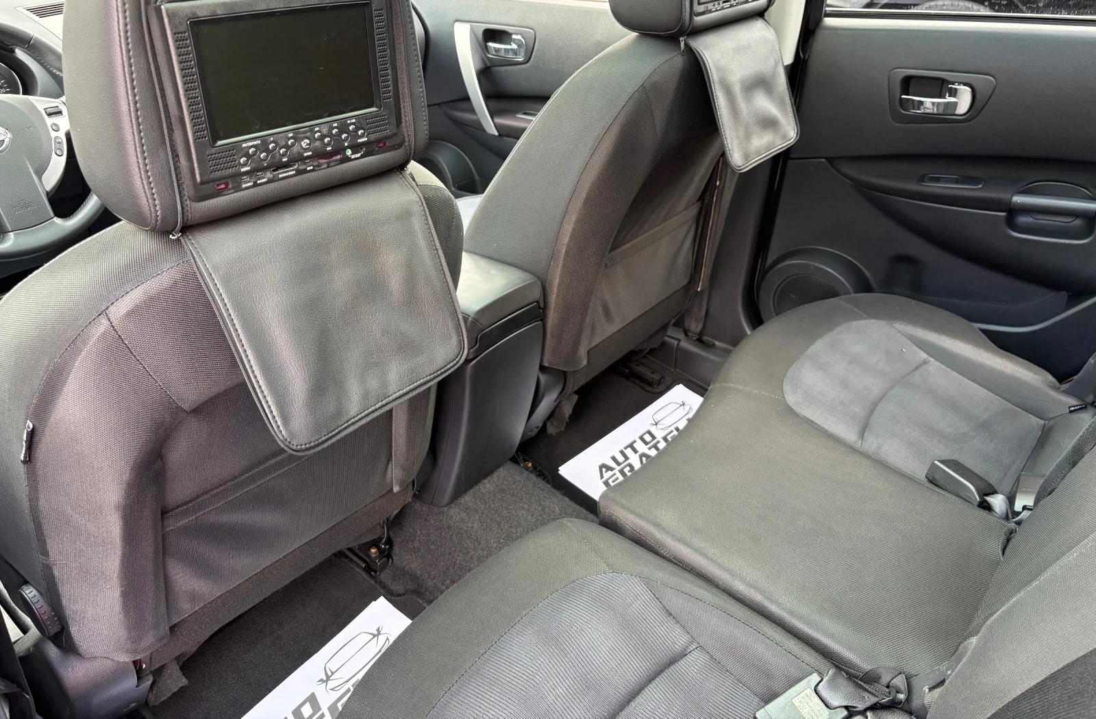 Nissan Qashqai 2.0dCi* Tekna* 7-МЕСТЕН* ЛИЗИНГ* БАРТЕР* , снимка 12 - Автомобили и джипове - 55146479