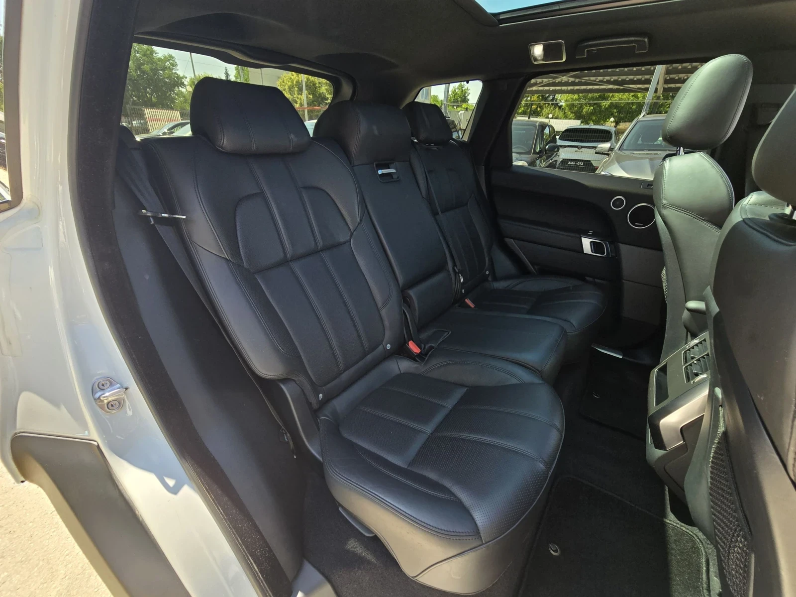 Land Rover Range Rover Sport 3.0D 306к.с 4х4 Камера Панорама , снимка 14 - Автомобили и джипове - 55299986