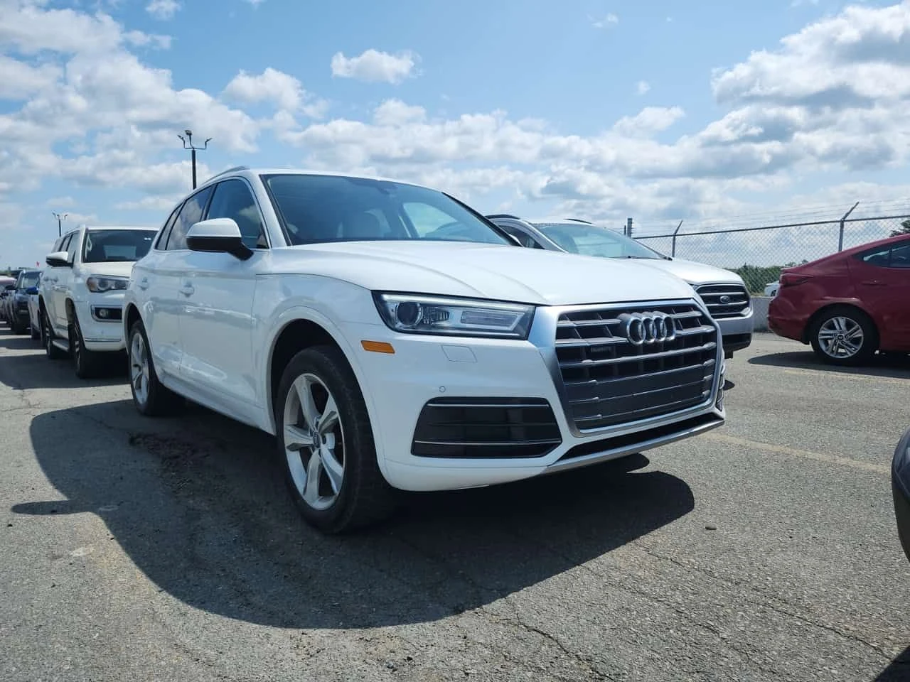 Audi Q5 Progressiv/CARFAX/Панорама/Памет/Подгрев/, снимка 2 - Автомобили и джипове - 55317730