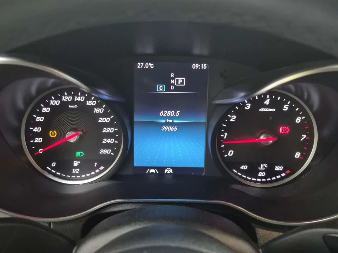 Mercedes-Benz GLC 300 Coupe * AMG Line * CARFAX * От Mercedes * , снимка 8 - Автомобили и джипове - 55319595